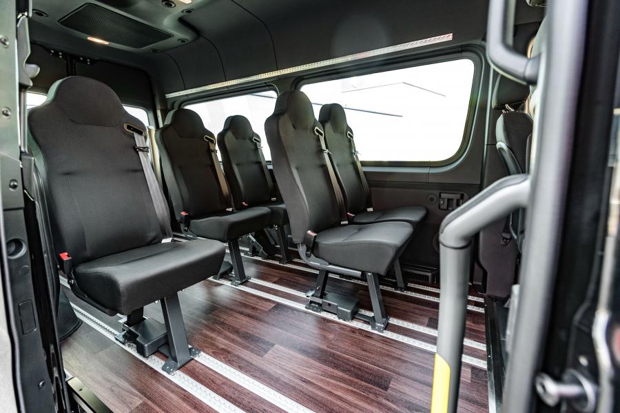 Интерьер Mercedes-Benz Sprinter Mobility 23 2018 года  (фото 16 из 22)